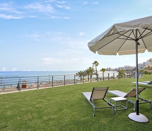 Solarium  Vincci Selección Aleysa Málaga Benalmádena