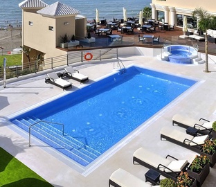 Piscina  Vincci Selección Aleysa Málaga Benalmádena