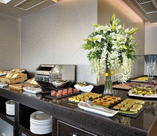 Desayuno Buffet  Vincci Selección Aleysa Málaga Benalmádena