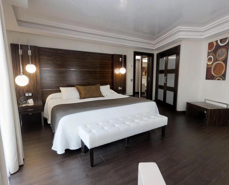 Suite vista ciudad Vincci Selección Aleysa 5* Málaga Suite vista ciudad Vincci Selección Aleysa 5* Málaga